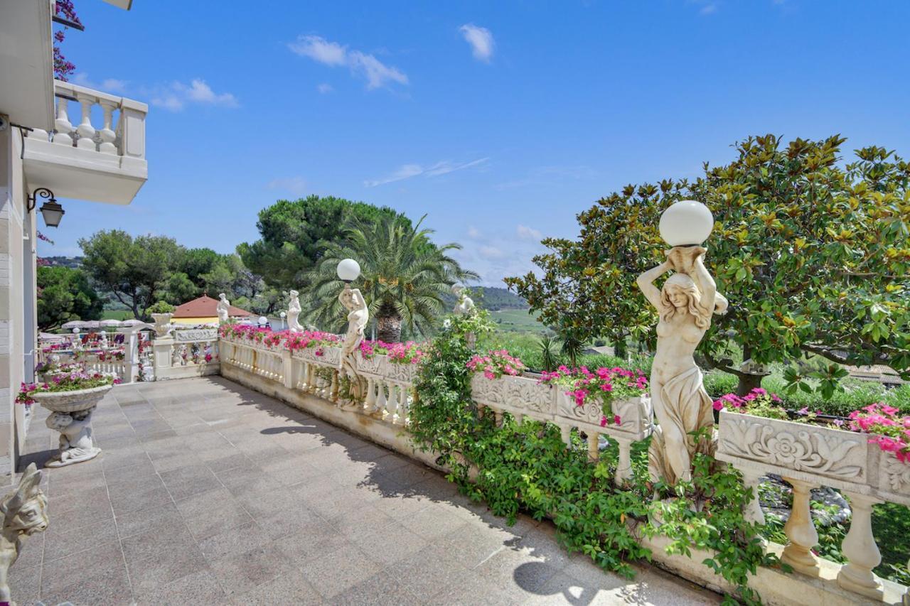 Le Chateau De Mei Lese La Croix-Valmer Ngoại thất bức ảnh